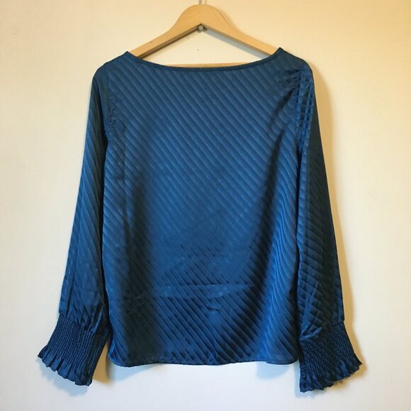 Retro 70sesque Diagonal Band Keyhole Wonda Blouse - Picture 2 of 16